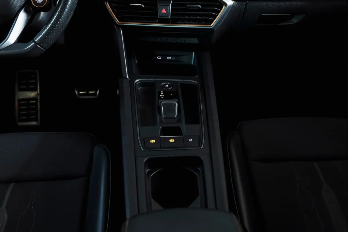 1.4 e-Hybrid 245 PK VZ Performance | Elek. Trekhaak | Dig. Cockpit | Adapt. Cruise | Stoel-+Stuurverw. | PDC | Camera | NAV + Carplay / Android |  LED | LM 19" |