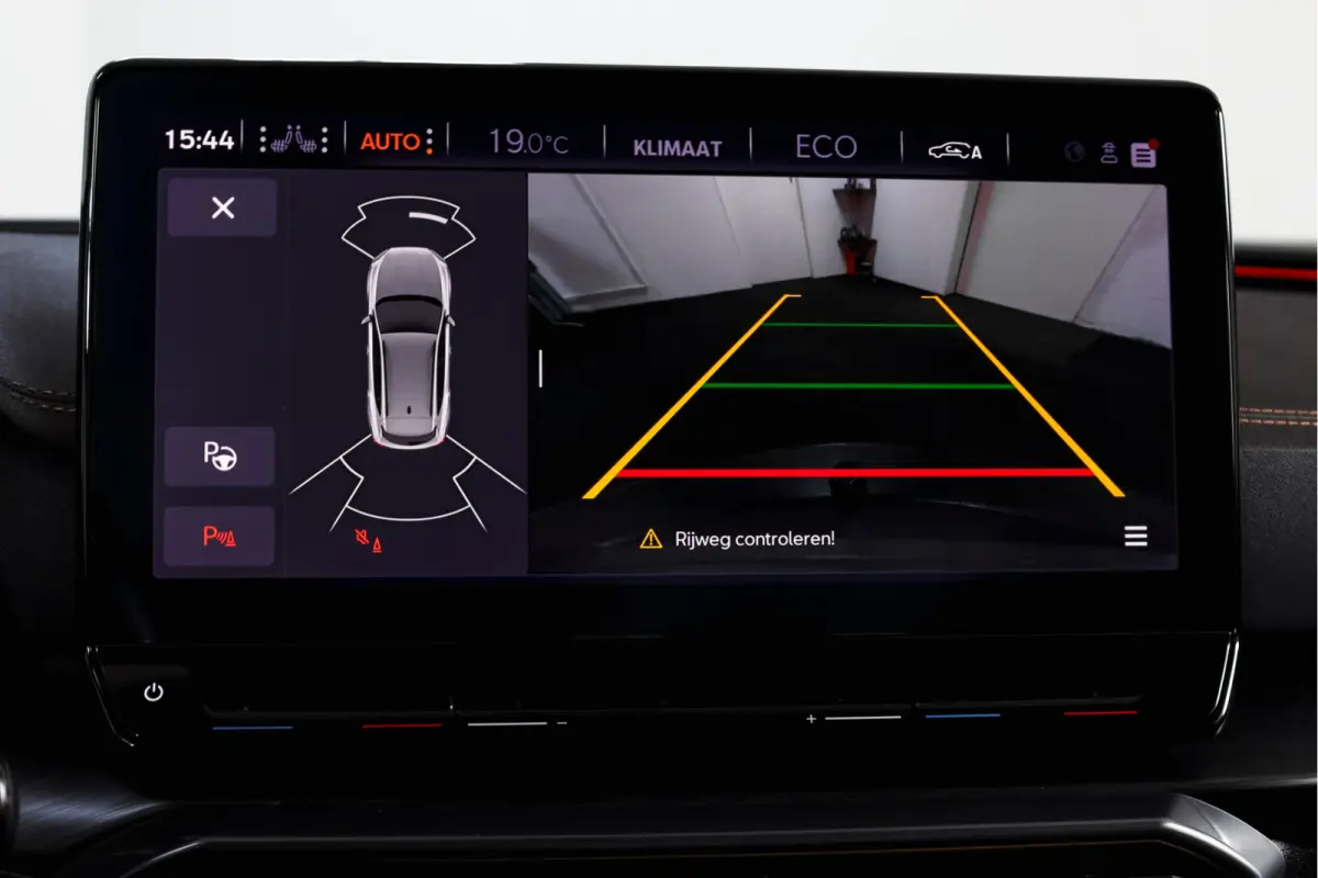 1.4 e-Hybrid 245 PK VZ Performance | Elek. Trekhaak | Dig. Cockpit | Adapt. Cruise | Stoel-+Stuurverw. | PDC | Camera | NAV + Carplay / Android |  LED | LM 19" |