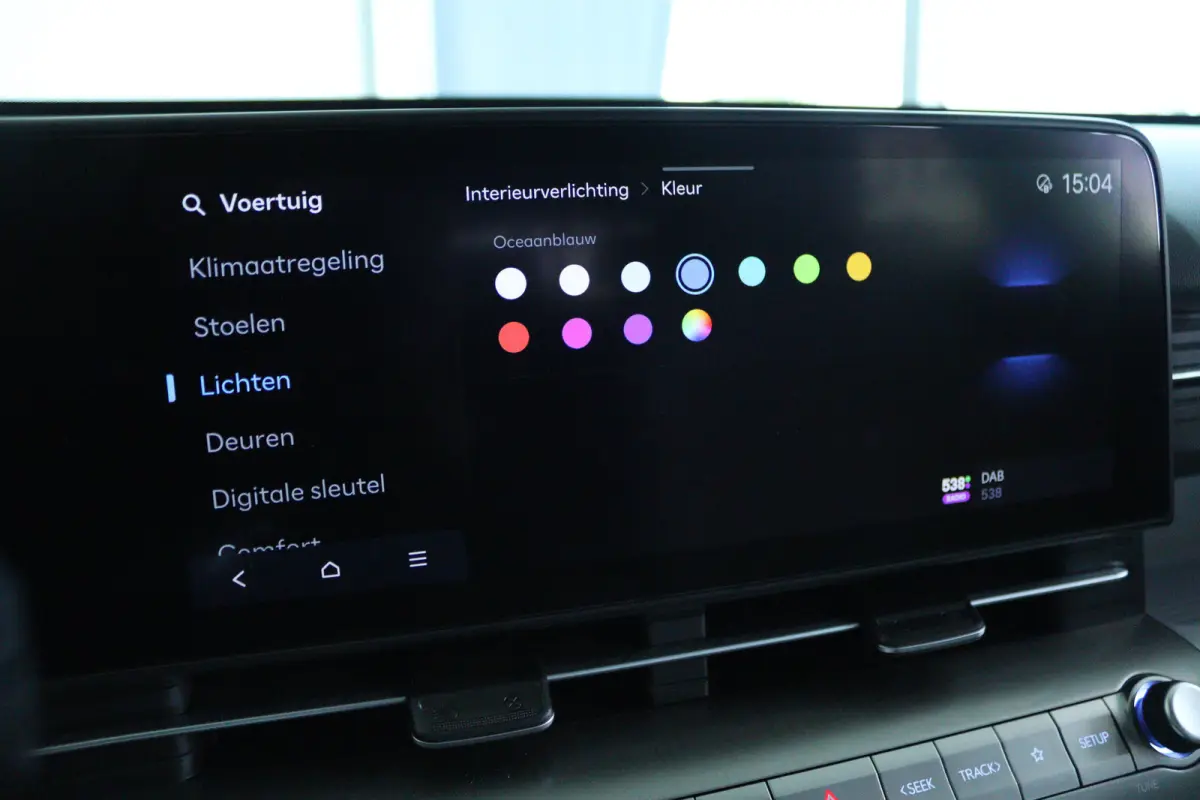 Premium 65.4 kWh | Achterspoiler | Achterstoelen verwarmd | Achteruitrijcamera