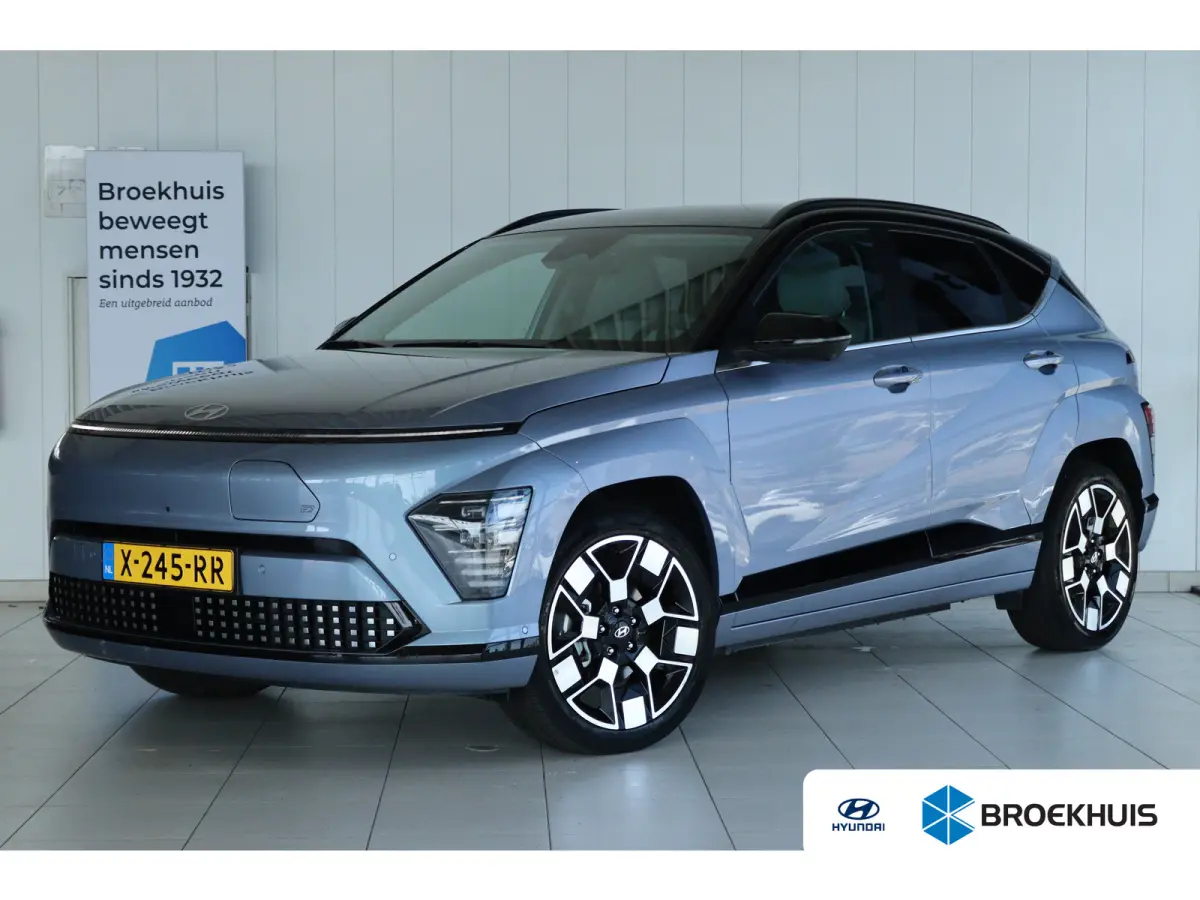 Premium 65.4 kWh | Achterspoiler | Achterstoelen verwarmd | Achteruitrijcamera