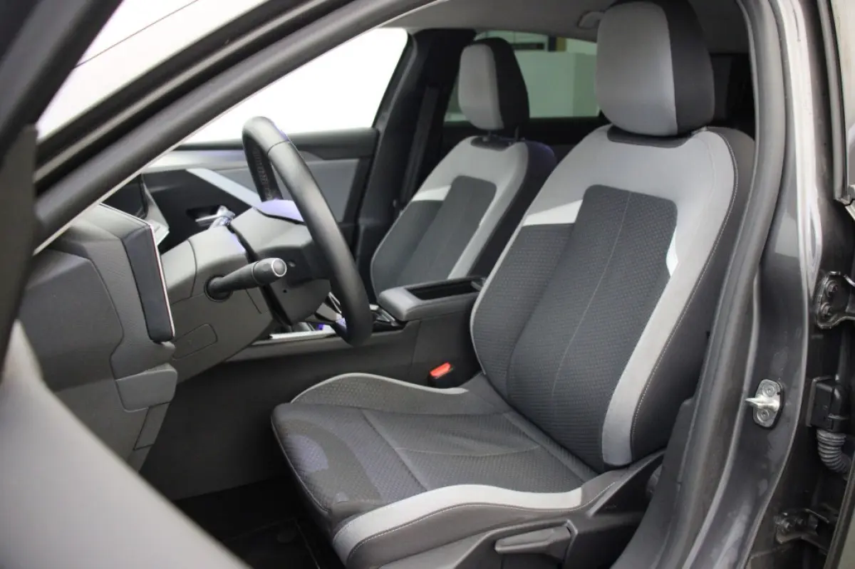 1.2 Edition - Digitaal Cockpit, Carplay, Cruise