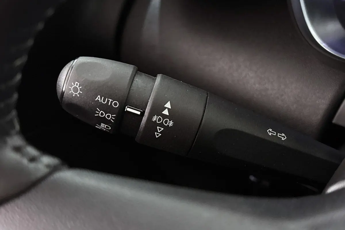 1.2 PureTech S&S Shine Keyless Apple CarPlay