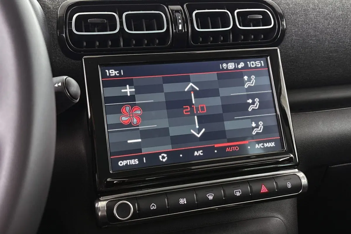 1.2 PureTech S&S Shine Keyless Apple CarPlay