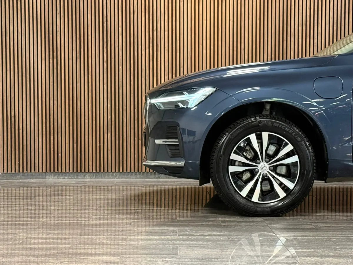T6 AWD Recharge Bright Long Range | Trekhaak | All Season banden | Adaptieve Cruise Control | Stoelverwarming voor+achter | Stuurwielverwarming | Full LED Meesturende koplampen | Standkachel
