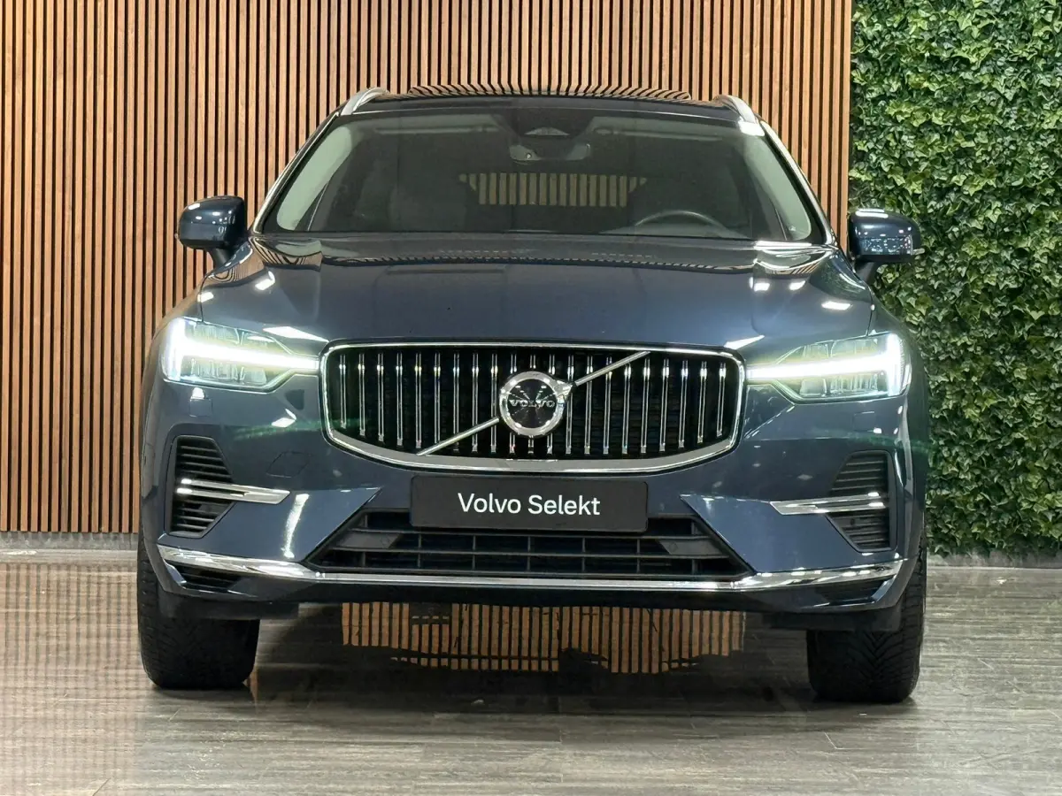 T6 AWD Recharge Bright Long Range | Trekhaak | All Season banden | Adaptieve Cruise Control | Stoelverwarming voor+achter | Stuurwielverwarming | Full LED Meesturende koplampen | Standkachel