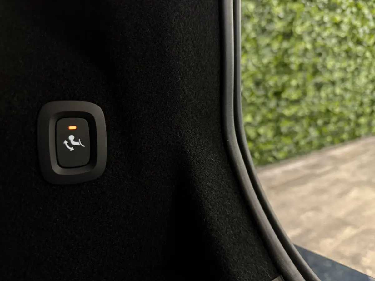 T6 AWD Recharge Bright Long Range | Trekhaak | All Season banden | Adaptieve Cruise Control | Stoelverwarming voor+achter | Stuurwielverwarming | Full LED Meesturende koplampen | Standkachel