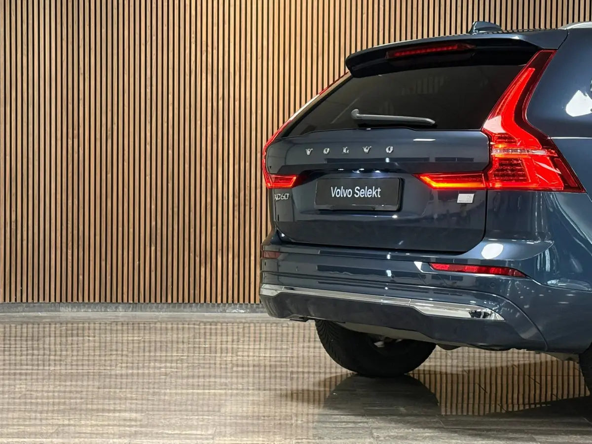 T6 AWD Recharge Bright Long Range | Trekhaak | All Season banden | Adaptieve Cruise Control | Stoelverwarming voor+achter | Stuurwielverwarming | Full LED Meesturende koplampen | Standkachel