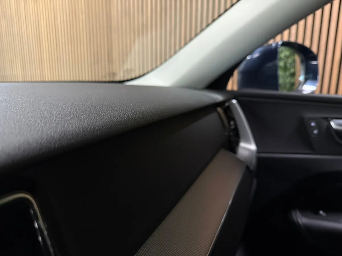 T6 AWD Recharge Bright Long Range | Trekhaak | All Season banden | Adaptieve Cruise Control | Stoelverwarming voor+achter | Stuurwielverwarming | Full LED Meesturende koplampen | Standkachel