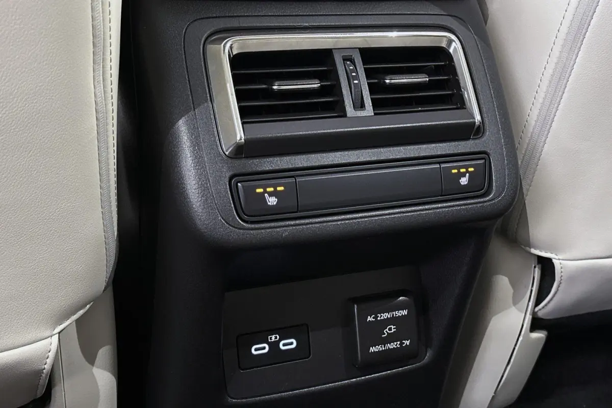 2.5 e-SkyActiv PHEV Takumi Pano 360 Trekhaak Head-Up Winterpakket Stoelventilatie