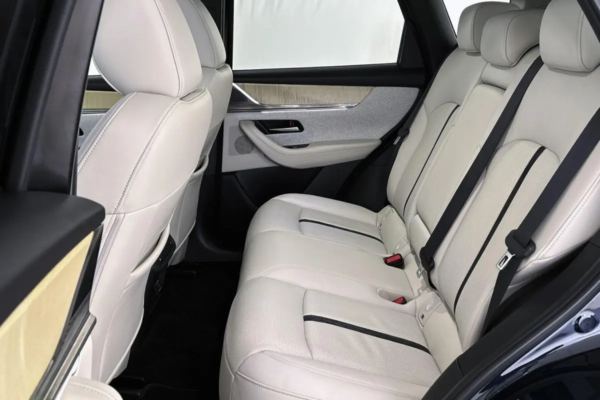 2.5 e-SkyActiv PHEV Takumi Pano 360 Trekhaak Head-Up Winterpakket Stoelventilatie