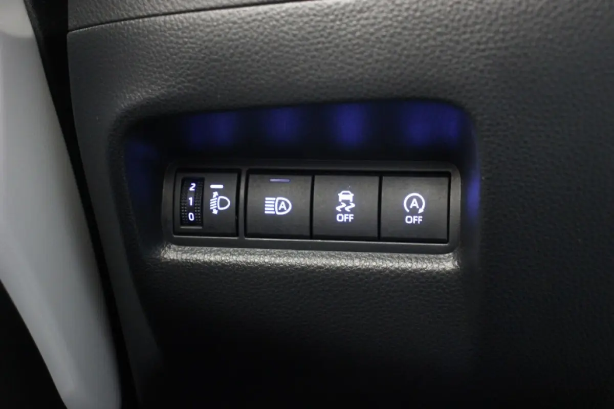 1.0 VVT-i MT - Carplay, adaptive Cruise, Airco, Paradepaartje