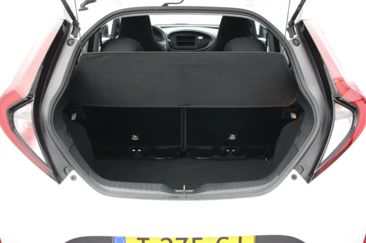 1.0 VVT-i MT - Carplay, adaptive Cruise, Airco, Paradepaartje
