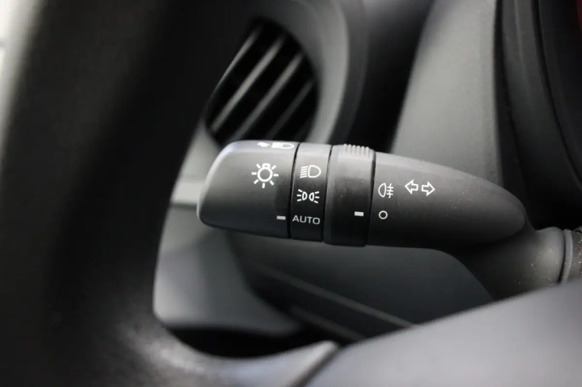 1.0 VVT-i MT - Carplay, adaptive Cruise, Airco, Paradepaartje