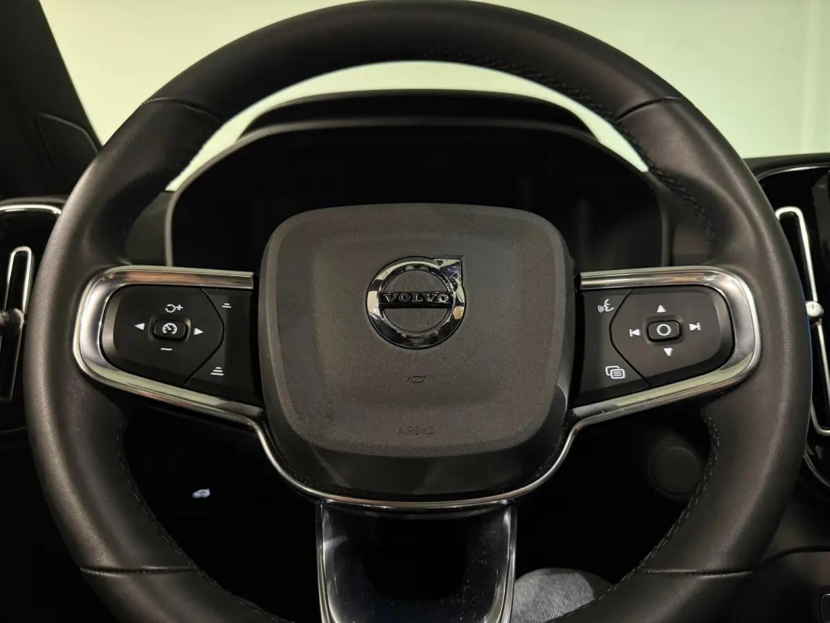 Single Motor Extended Range Ultimate 82 kWh | 100% SoH | Schuifdak | 360° Camera | All Season banden | Harman Kardon | Adaptieve Cruise Control | Bestuurdersstoel elektrisch geheugen | Stoe