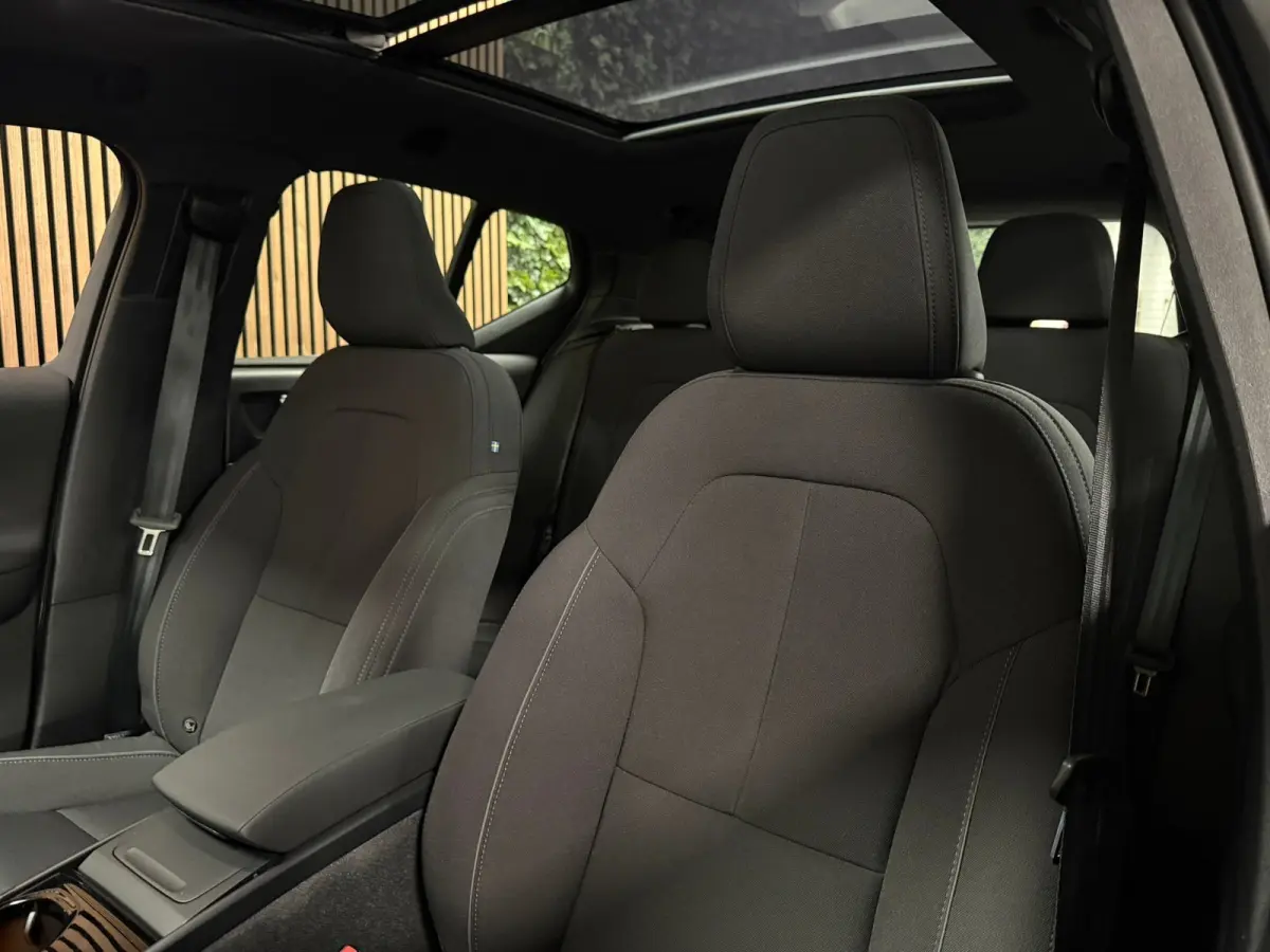 Single Motor Extended Range Ultimate 82 kWh | 100% SoH | Schuifdak | 360° Camera | All Season banden | Harman Kardon | Adaptieve Cruise Control | Bestuurdersstoel elektrisch geheugen | Stoe