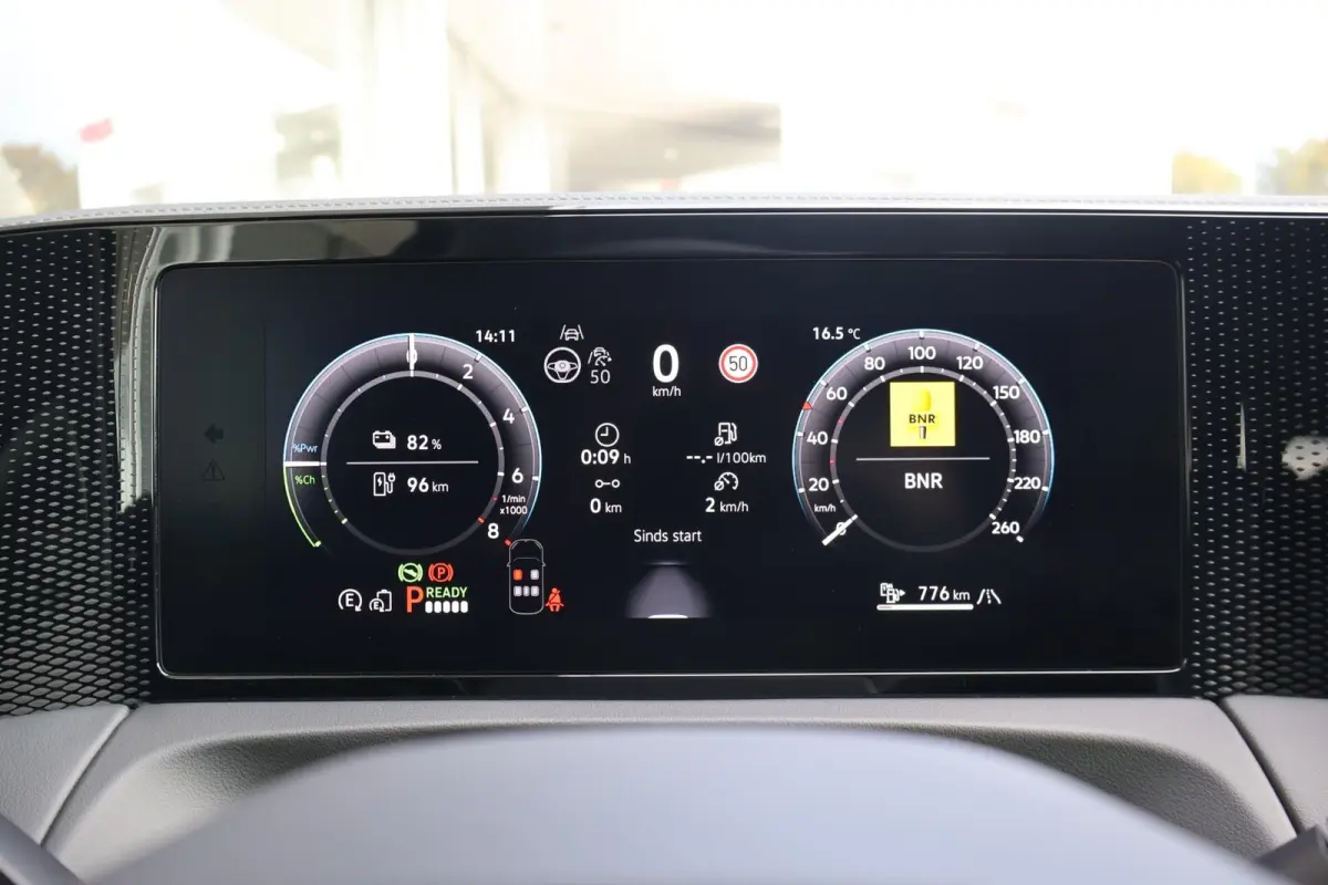 1.5 eHybrid 204pk Life Edition | SoH 99% | Trekhaak | 360 Camera | Stuur & Stoelverwarming Voor & Achter | Keyless