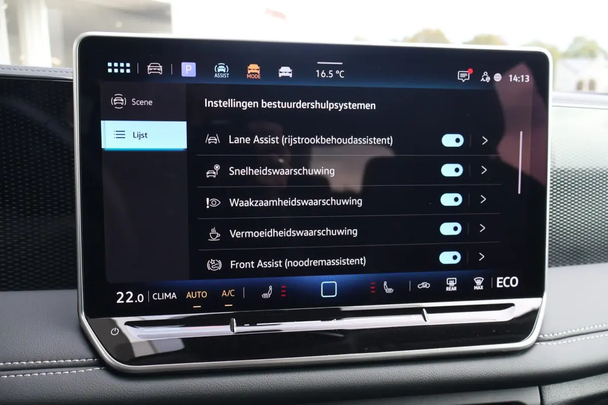 1.5 eHybrid 204pk Life Edition | SoH 99% | Trekhaak | 360 Camera | Stuur & Stoelverwarming Voor & Achter | Keyless