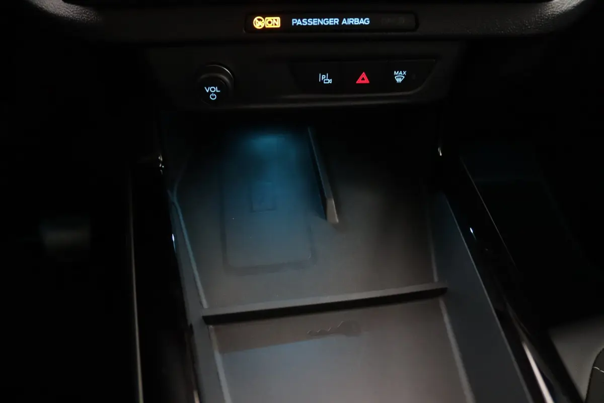 Premium 47 kWh | Panoramadak | Adaptive Cruise | BLIS | Winterpack | B&O Audio | Elektrische Achterklep