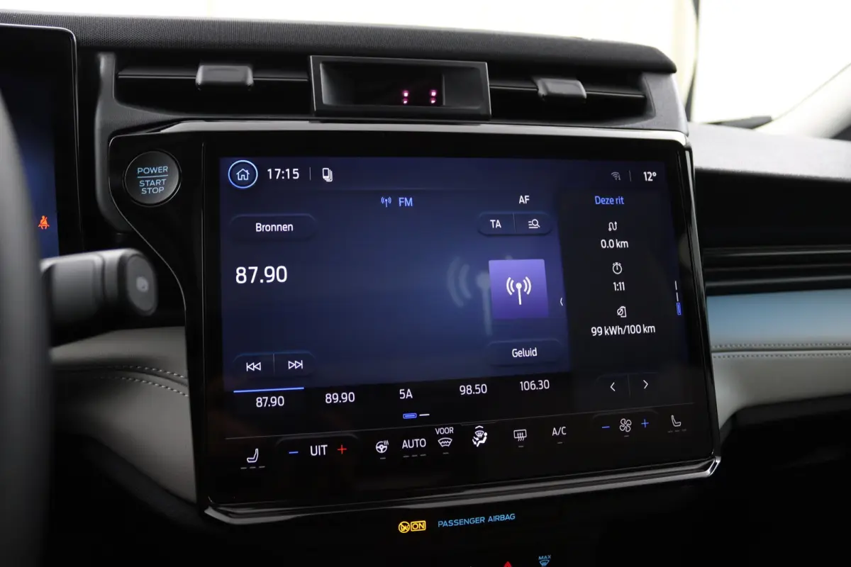 Premium 47 kWh | Panoramadak | Adaptive Cruise | BLIS | Winterpack | B&O Audio | Elektrische Achterklep