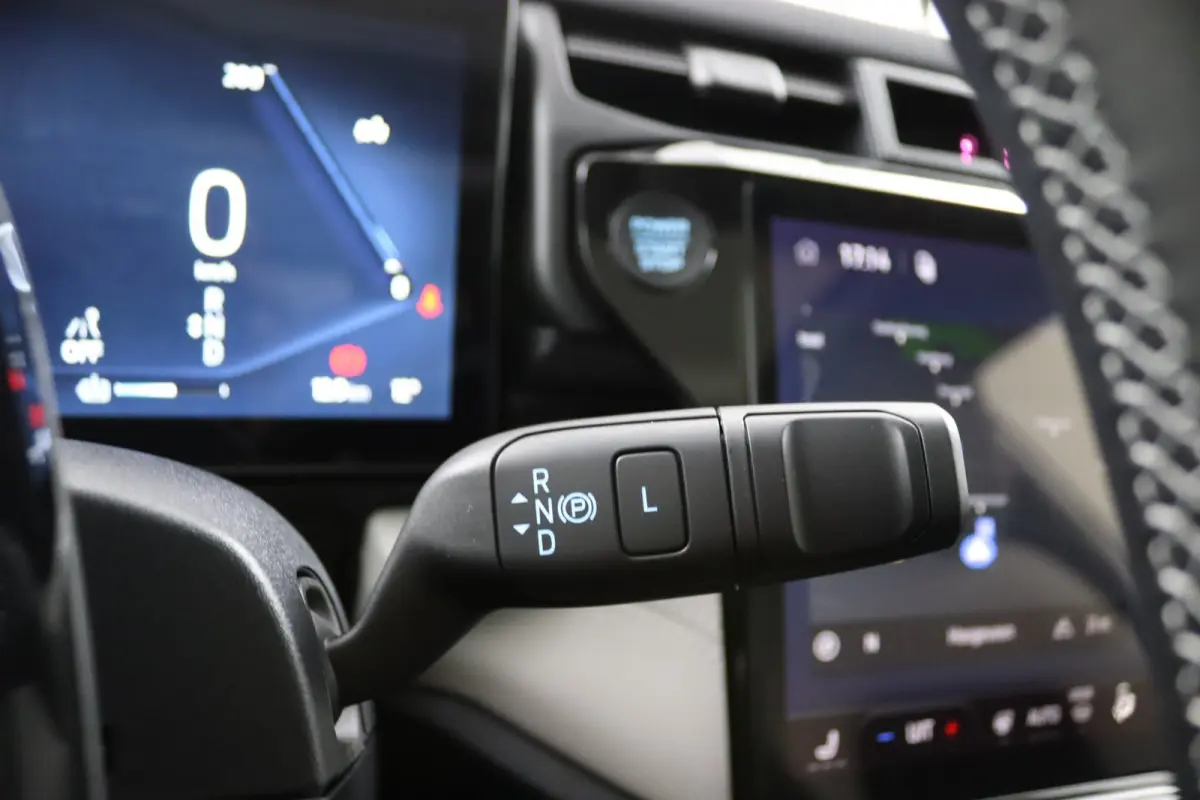 Premium 47 kWh | Panoramadak | Adaptive Cruise | BLIS | Winterpack | B&O Audio | Elektrische Achterklep