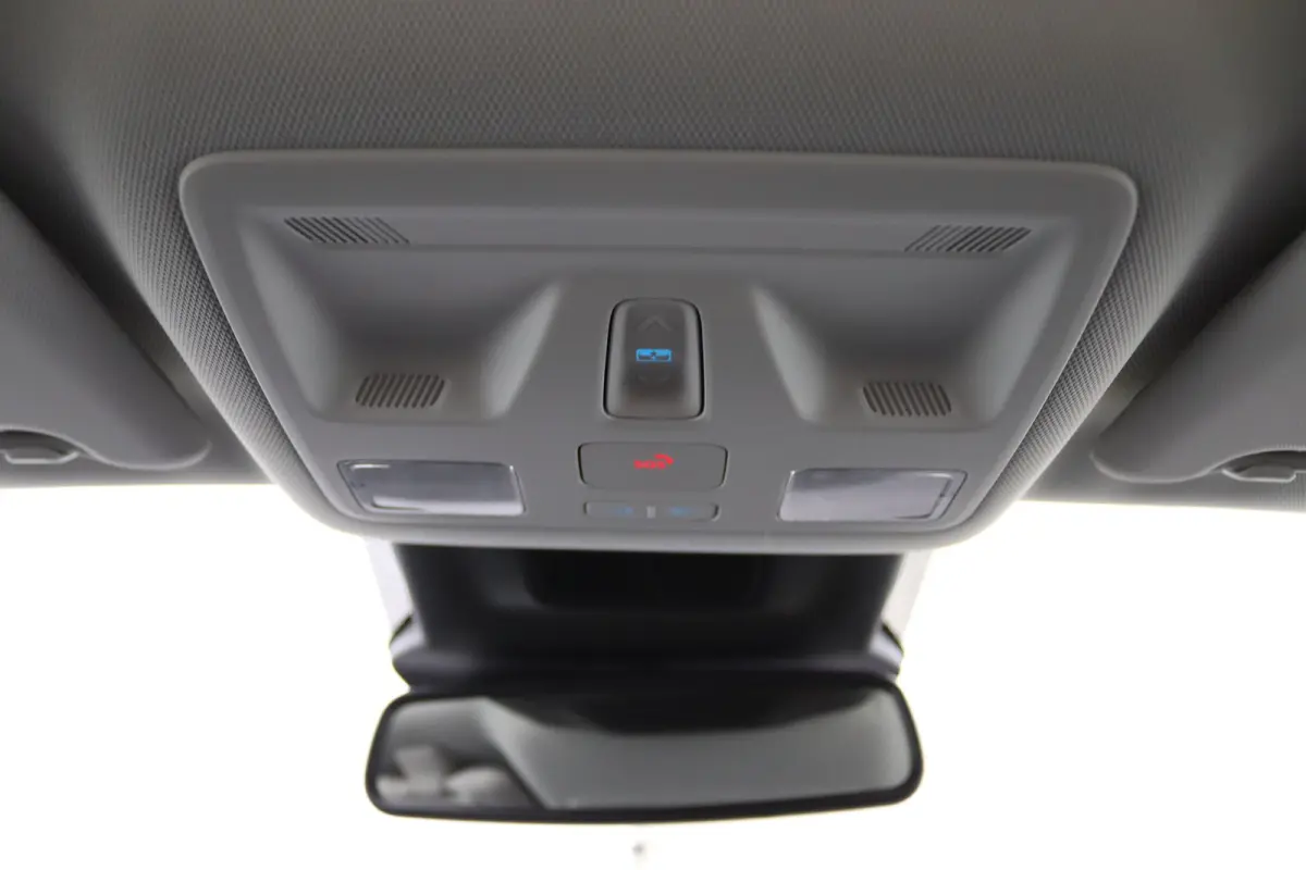 Premium 47 kWh | Panoramadak | Adaptive Cruise | BLIS | Winterpack | B&O Audio | Elektrische Achterklep