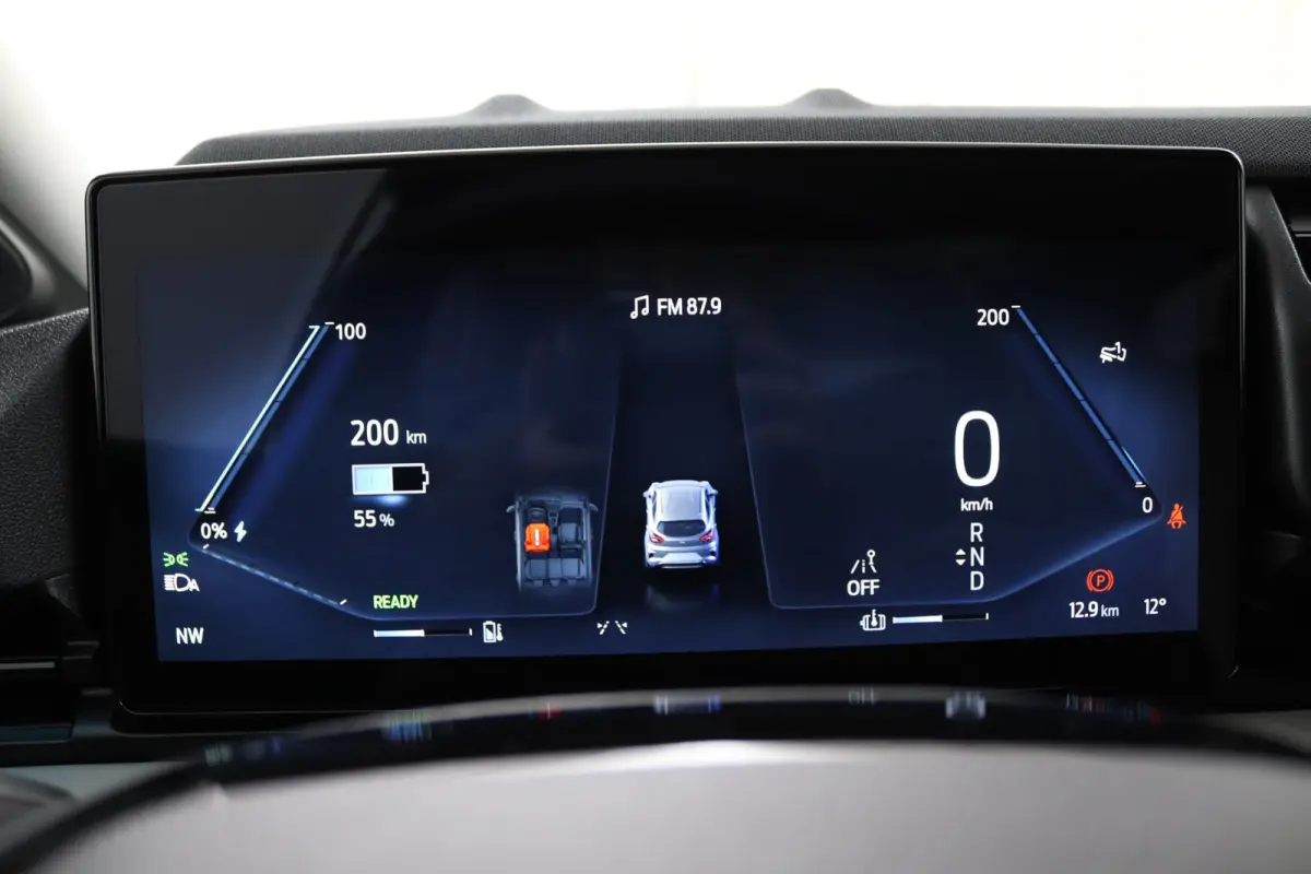 Premium 47 kWh | Panoramadak | Adaptive Cruise | BLIS | Winterpack | B&O Audio | Elektrische Achterklep