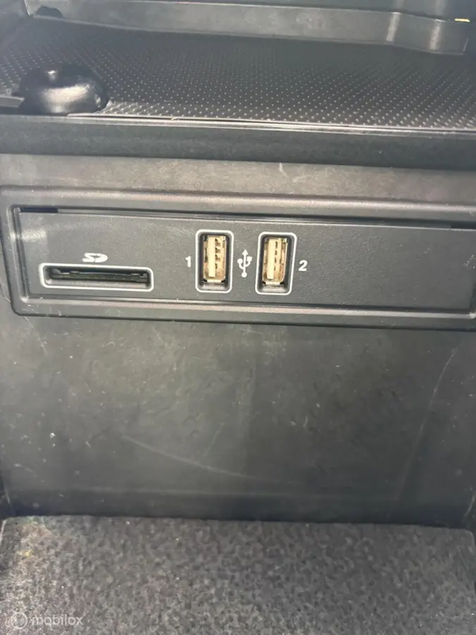 250 4MATIC Premium AMG Navi ECC Pano ILS 19"LM Camera Privacy glas