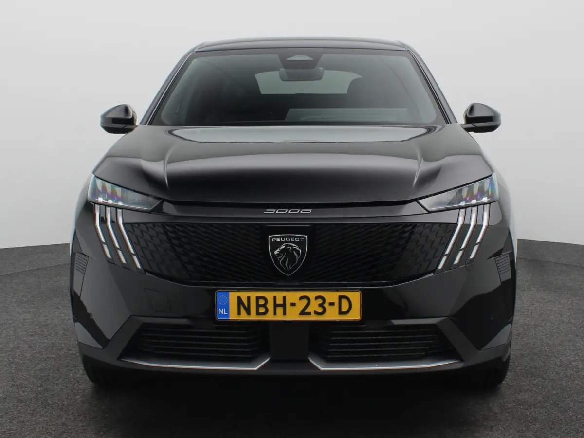 1.2 Hybrid 145 GT | Draadloze Carplay | Camera | Stoelverwarming | Stuurwielverwarming | PDC V+A | Keyless | Cruise Control Adaptief | Elek. Kofferklepbediening | 19" Lichtmetalen Velgen | N