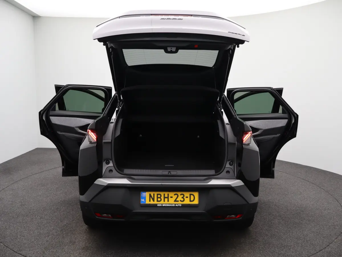 1.2 Hybrid 145 GT | Draadloze Carplay | Camera | Stoelverwarming | Stuurwielverwarming | PDC V+A | Keyless | Cruise Control Adaptief | Elek. Kofferklepbediening | 19" Lichtmetalen Velgen | N