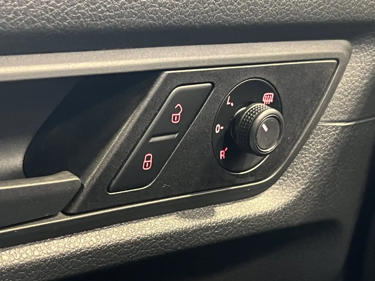 2.0 TDI L1H1 BMT Economy Business | Cruise Control |Airco | Leer | LMV 18'' |