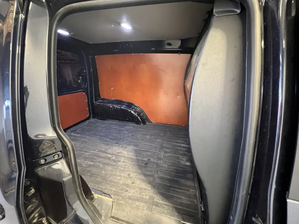2.0 TDI L1H1 BMT Economy Business | Cruise Control |Airco | Leer | LMV 18'' |