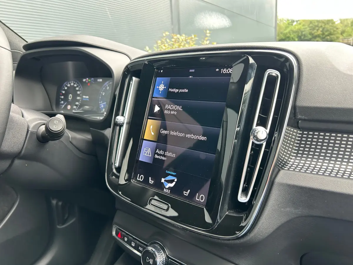 2.0 B4 R-Design | Pilot Assist | Trekhaak | Camera | Keyless |