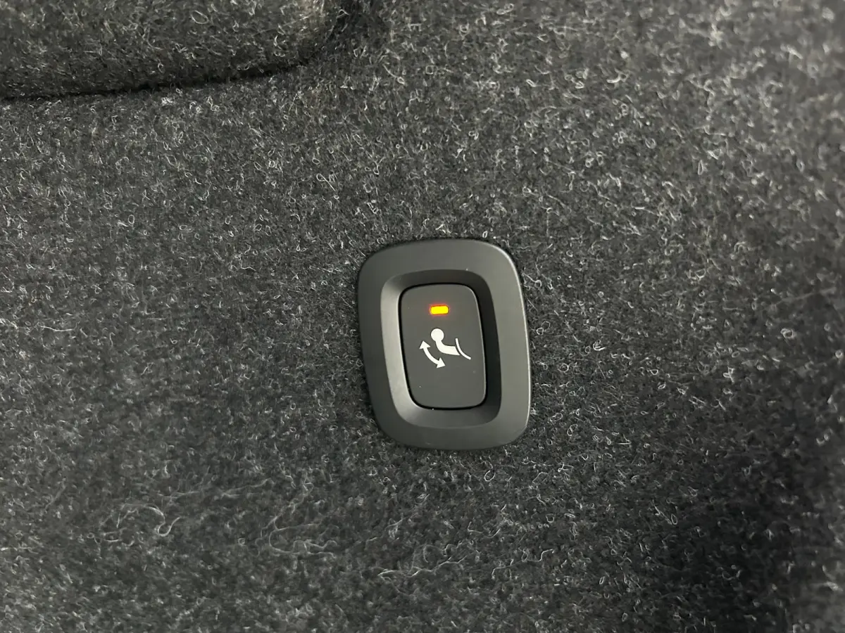 2.0 B4 R-Design | Pilot Assist | Trekhaak | Camera | Keyless |