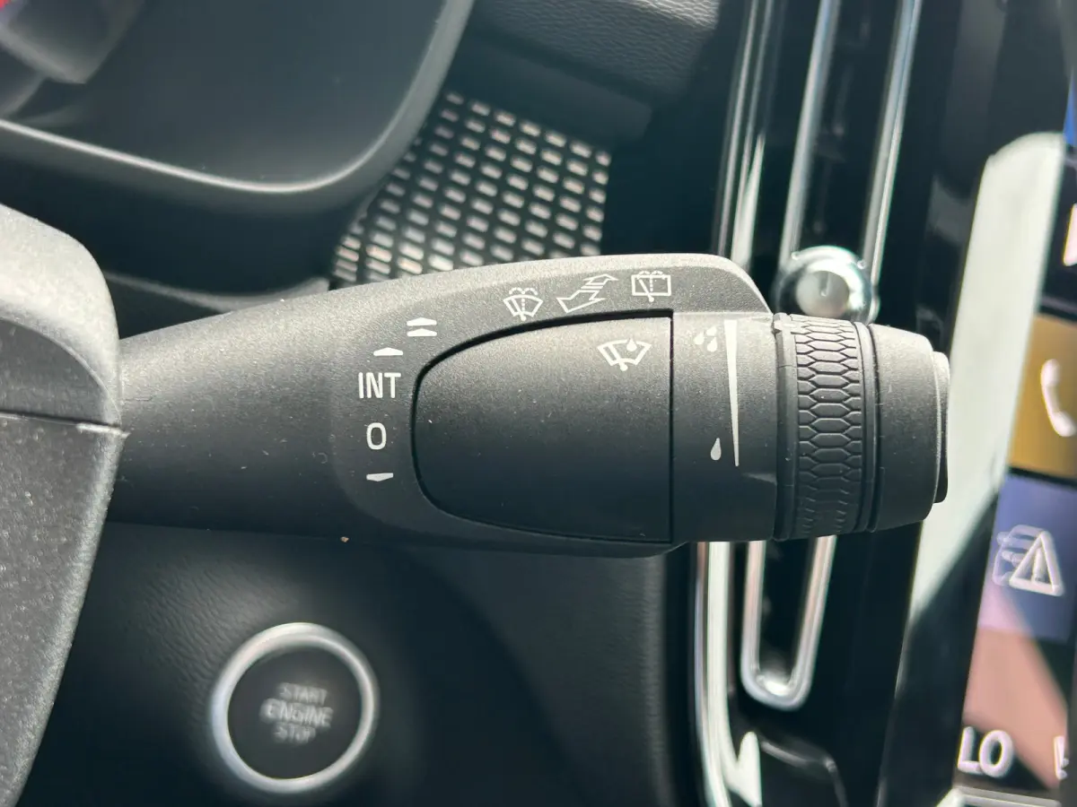 2.0 B4 R-Design | Pilot Assist | Trekhaak | Camera | Keyless |