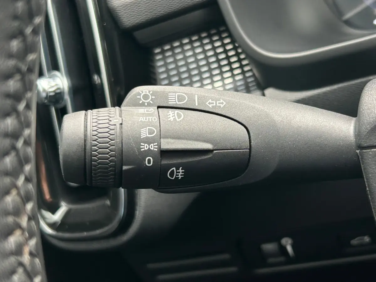 2.0 B4 R-Design | Pilot Assist | Trekhaak | Camera | Keyless |