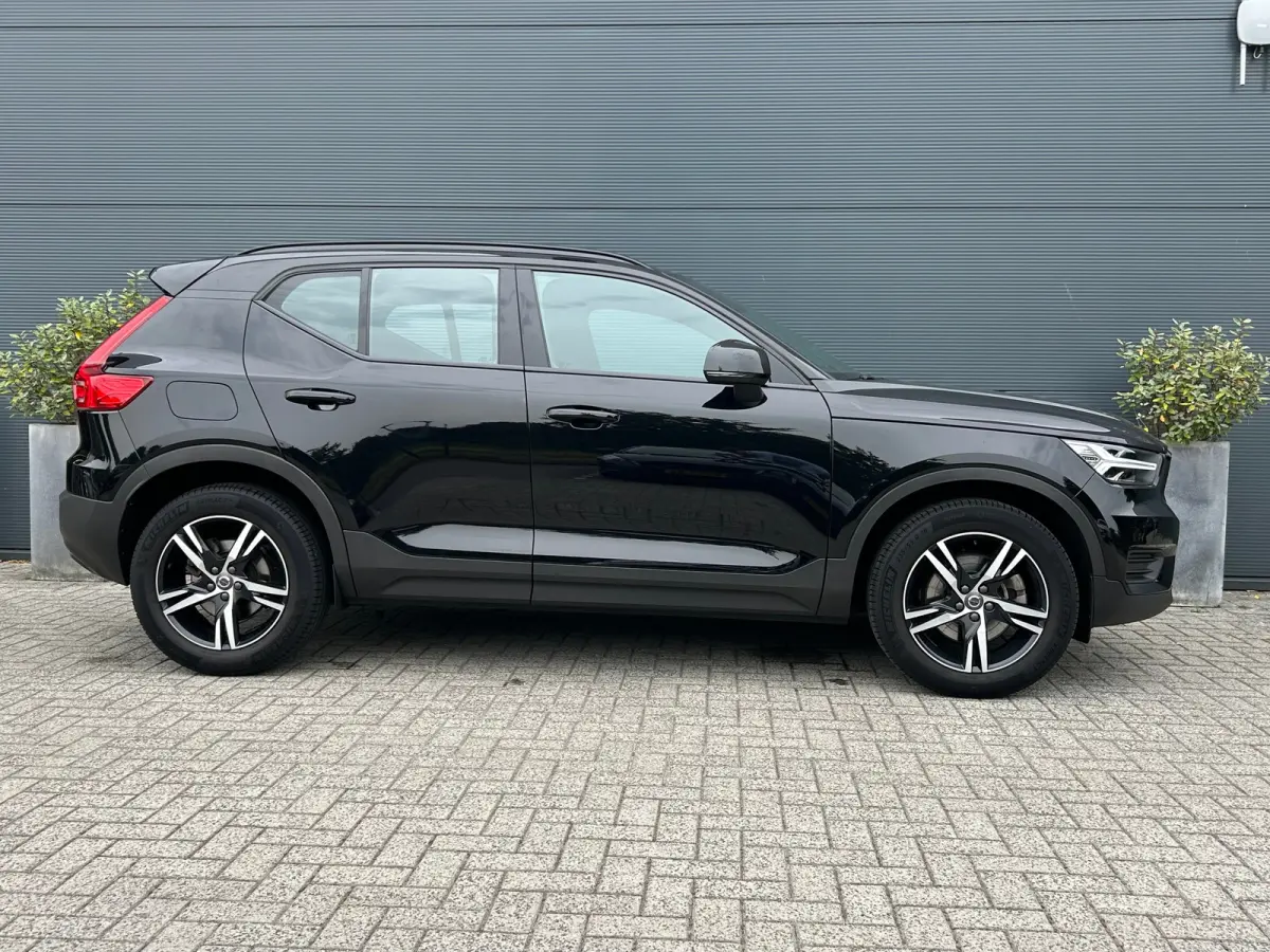 2.0 B4 R-Design | Pilot Assist | Trekhaak | Camera | Keyless |