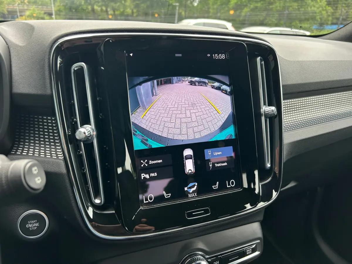 2.0 B4 R-Design | Pilot Assist | Trekhaak | Camera | Keyless |