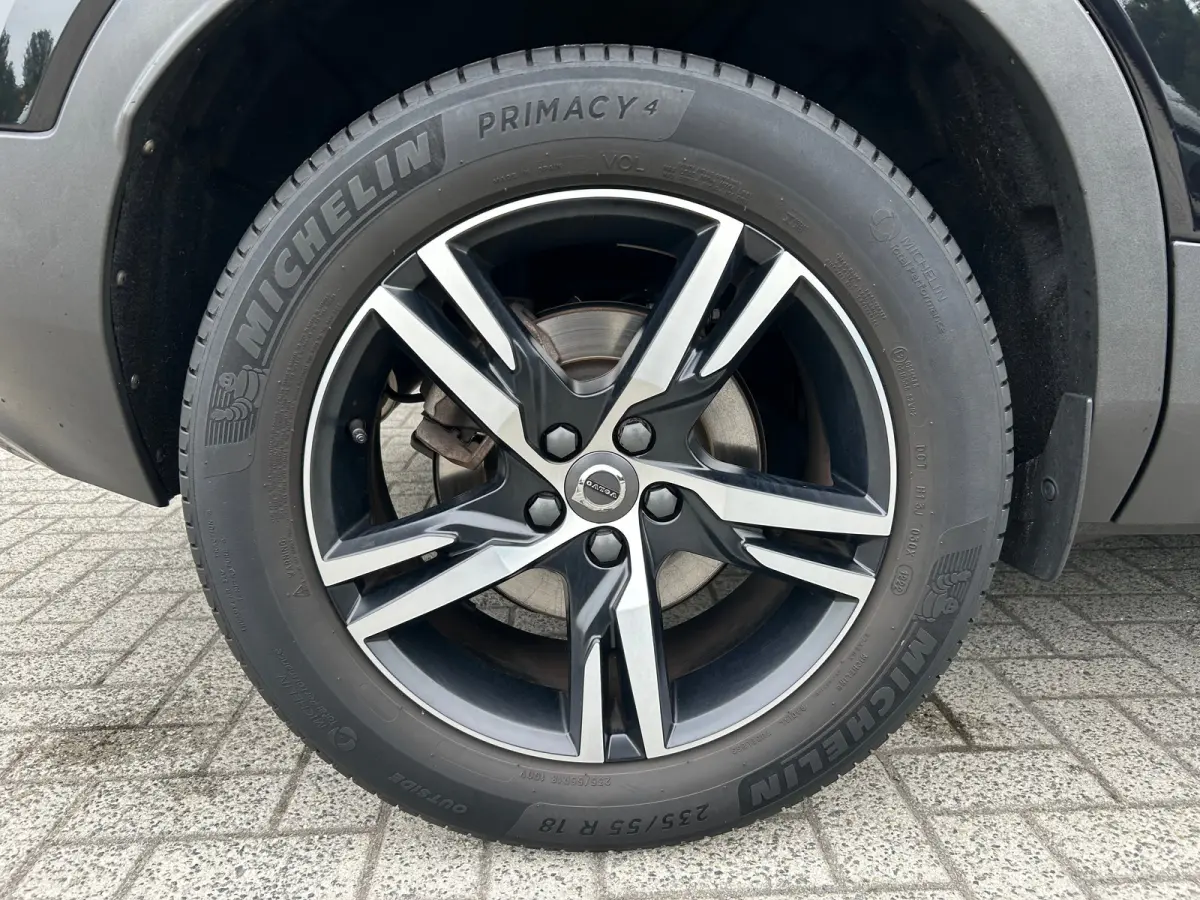 2.0 B4 R-Design | Pilot Assist | Trekhaak | Camera | Keyless |