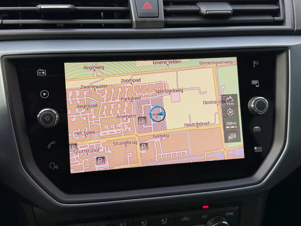1.0 TSI Style Business|1e Eigenaar|Trekhaak|AppleCarPlay|Camera|Navi|Climate|Cruise|PDC V+A|N.A.P|Apk tot 07-05-2026|