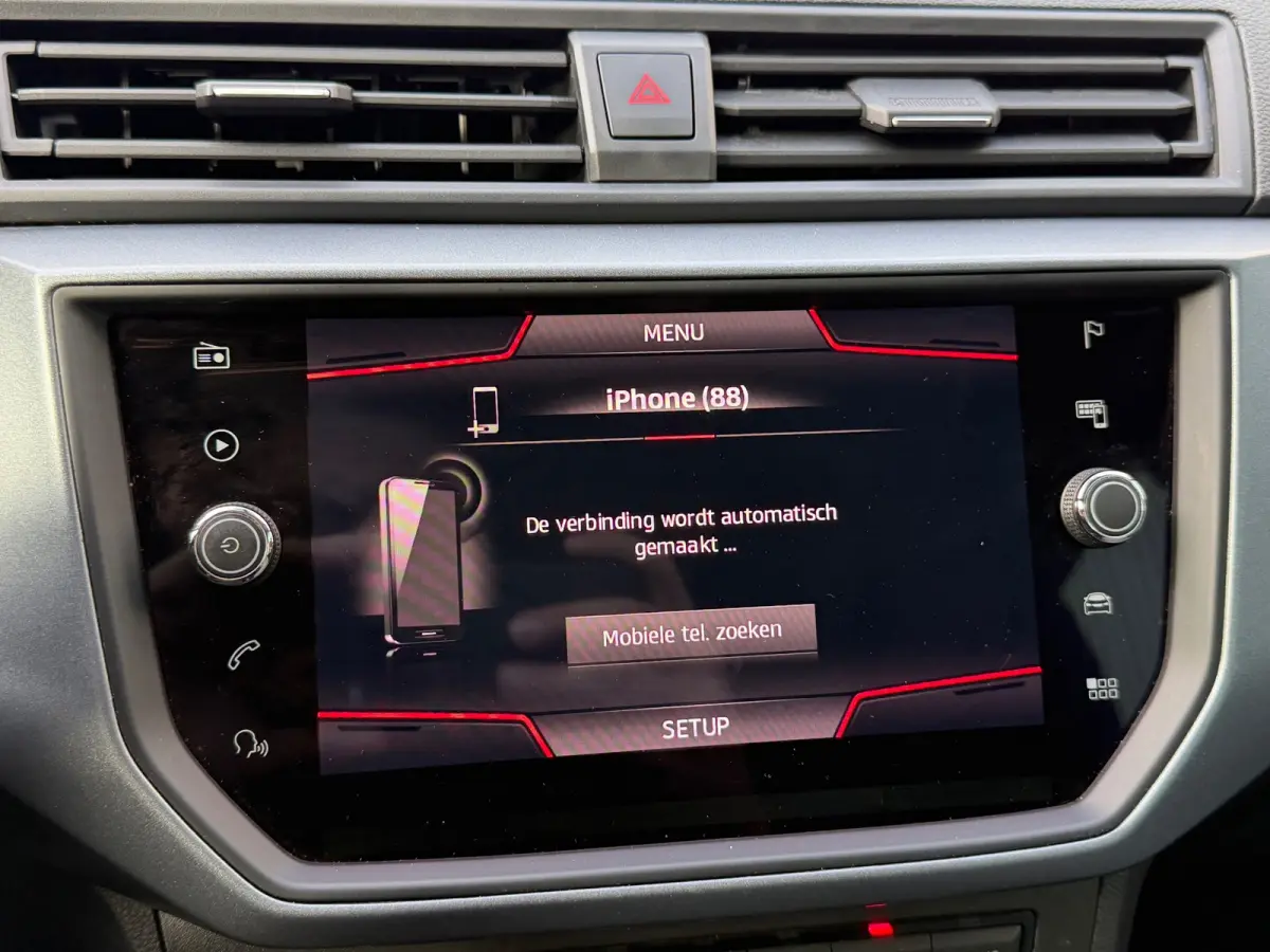 1.0 TSI Style Business|1e Eigenaar|Trekhaak|AppleCarPlay|Camera|Navi|Climate|Cruise|PDC V+A|N.A.P|Apk tot 07-05-2026|