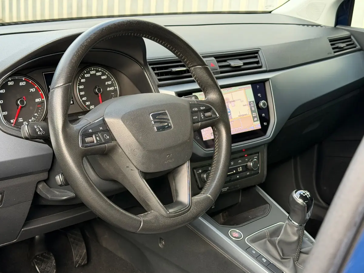1.0 TSI Style Business|1e Eigenaar|Trekhaak|AppleCarPlay|Camera|Navi|Climate|Cruise|PDC V+A|N.A.P|Apk tot 07-05-2026|