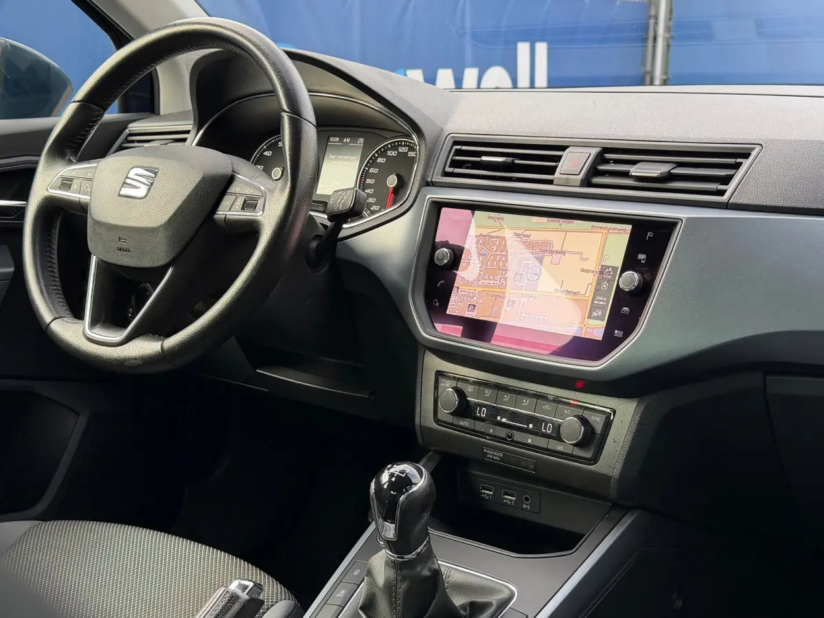 1.0 TSI Style Business|1e Eigenaar|Trekhaak|AppleCarPlay|Camera|Navi|Climate|Cruise|PDC V+A|N.A.P|Apk tot 07-05-2026|