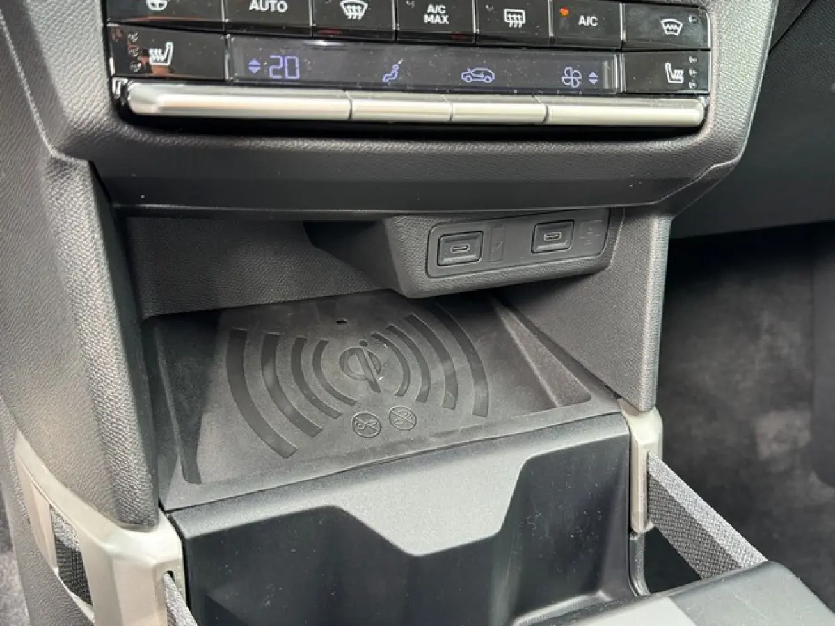 1.2 Turbo Hybrid GS (7P) met Navi/Camera, AGR-stoelen, Nieuwe auto!