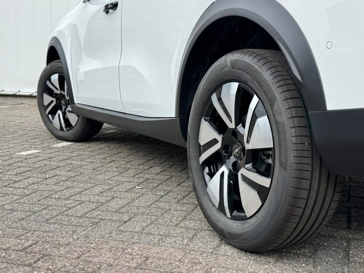 1.2 Turbo Hybrid GS (7P) met Navi/Camera, AGR-stoelen, Nieuwe auto!