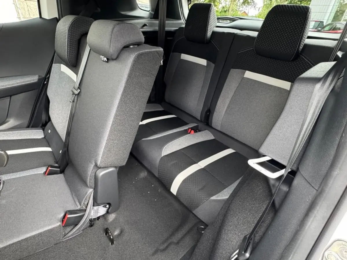 1.2 Turbo Hybrid GS (7P) met Navi/Camera, AGR-stoelen, Nieuwe auto!