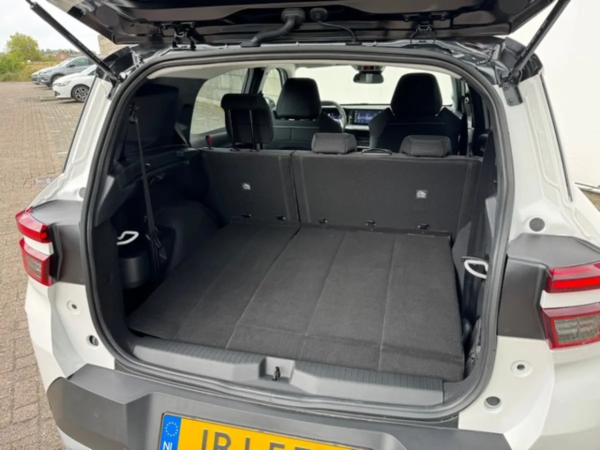1.2 Turbo Hybrid GS (7P) met Navi/Camera, AGR-stoelen, Nieuwe auto!