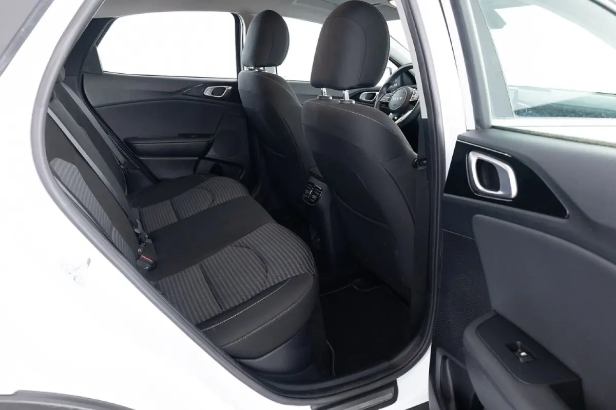 1.6 GDi PHEV DynamicLine | CARPLAY | Full LED | CAMERA !