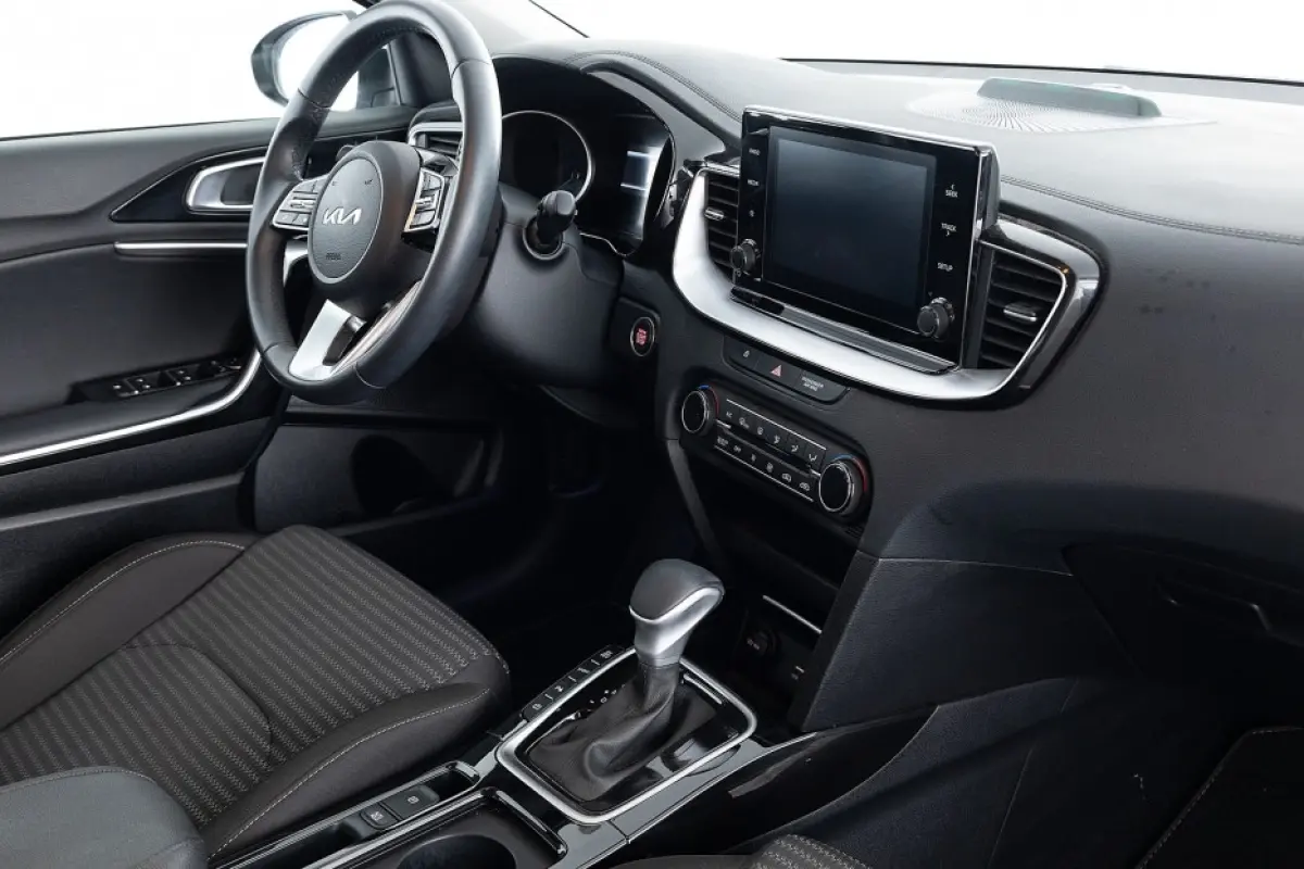 1.6 GDi PHEV DynamicLine | CARPLAY | Full LED | CAMERA !