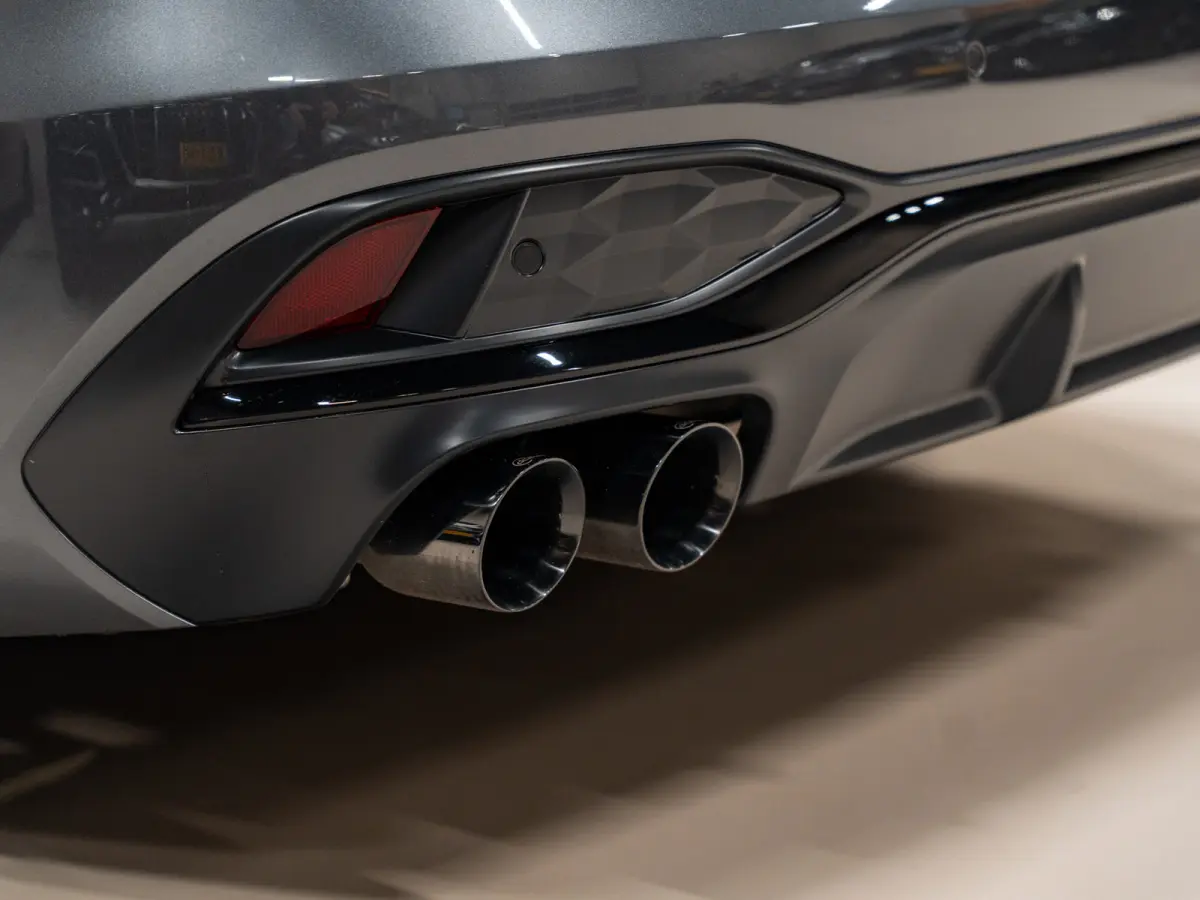 2.0 e-hybrid quattro S-Line Competition 367PK, B&O 3D, Passagiers Display, Ambiënte Light, 360 Cam, 21"Velg,