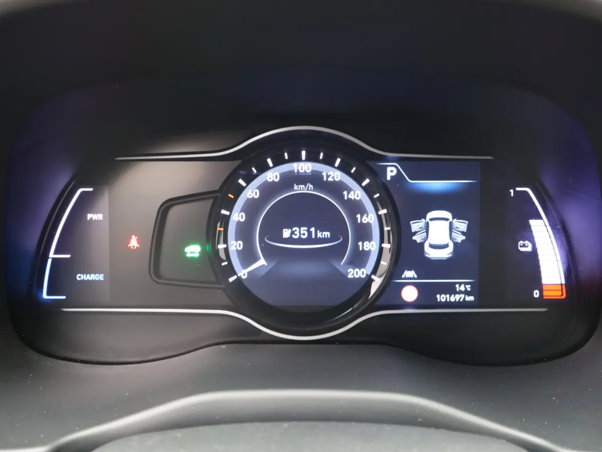 EV Limited 64 kWh | Achterbank verwarmd | Achteruitrijcamera | Airco (automatisch)